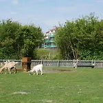 Huize De Duinen Aparthotel 3*