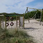 Aparthotel Huize De Duinen 3*