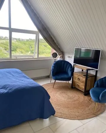 アパートホテル Huize De Duinen 3*