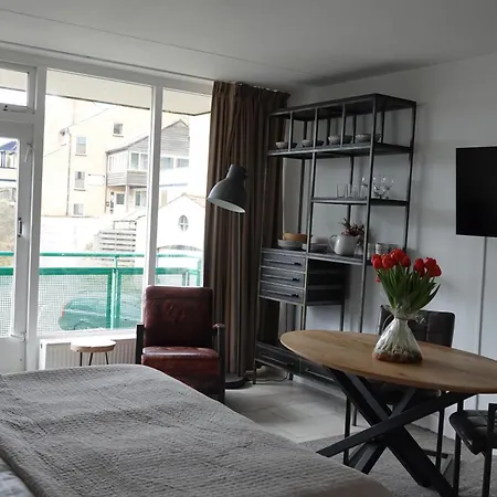 アパートホテル Huize De Duinen ベルゲン・アーン・ゼー