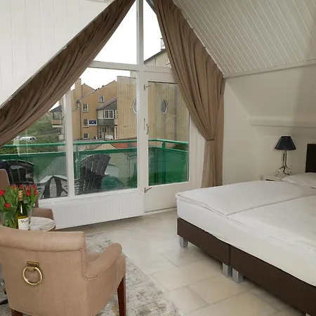 Huize De Duinen Aparthotel 3*