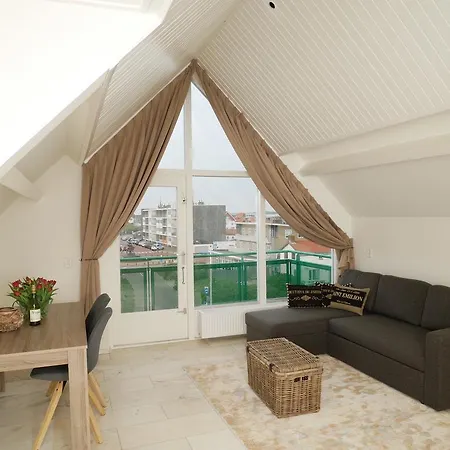 Aparthotel Huize De Duinen 3*