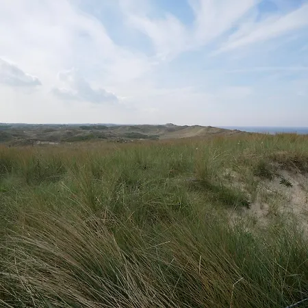 Huize De Duinen 3* ברחן אן זיי
